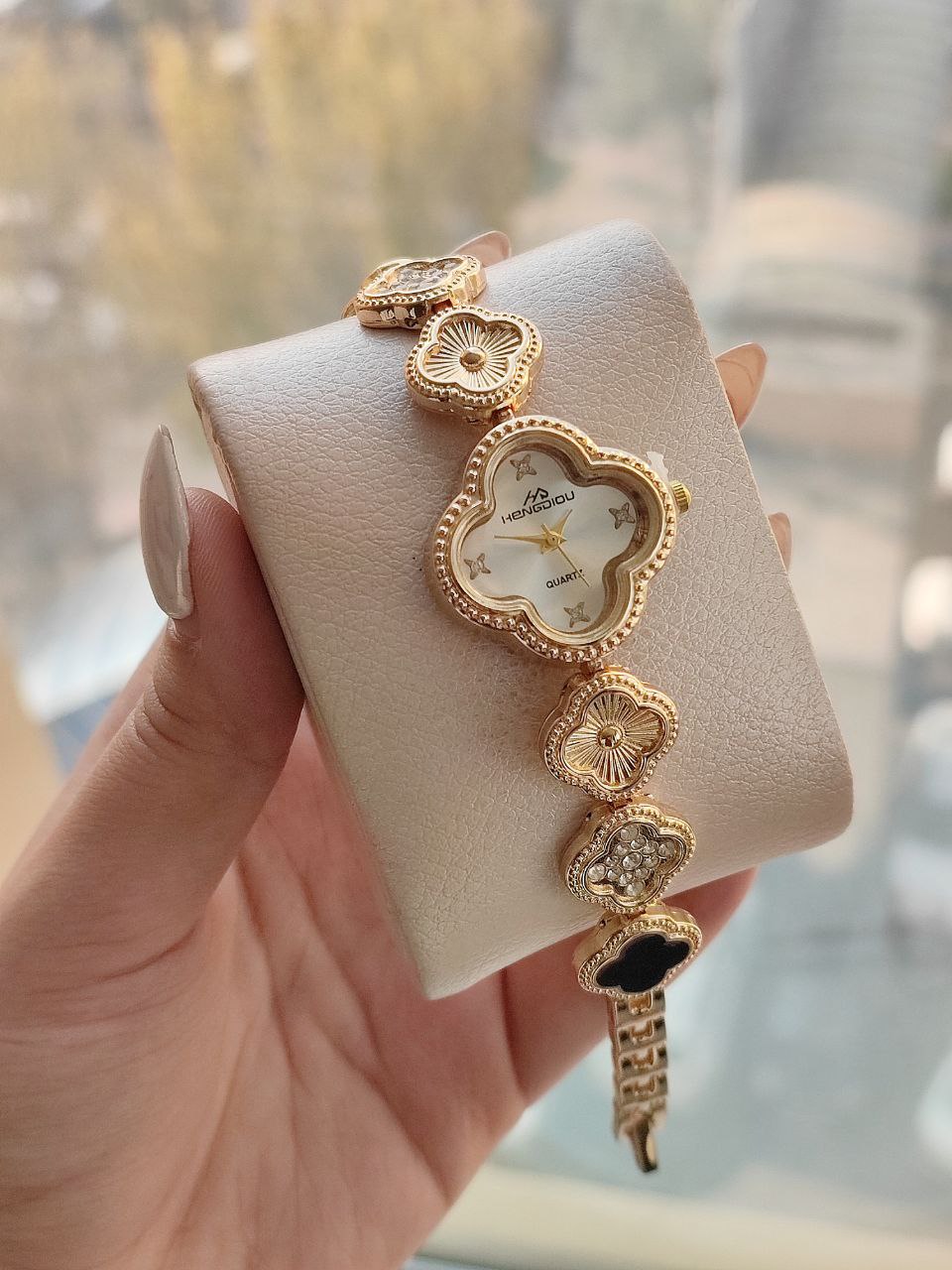 ساعت زنانه ونکلیف