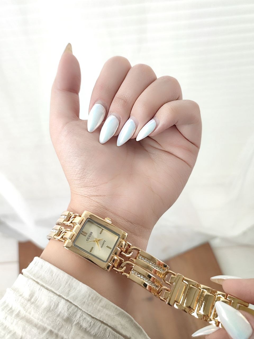 ساعت زنانه مارک guess