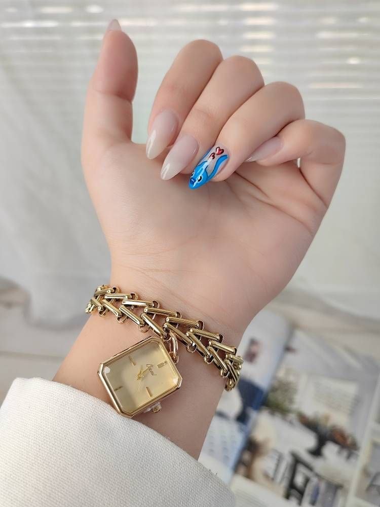 ساعت زنانه بند دستبندی مارک cacaxi